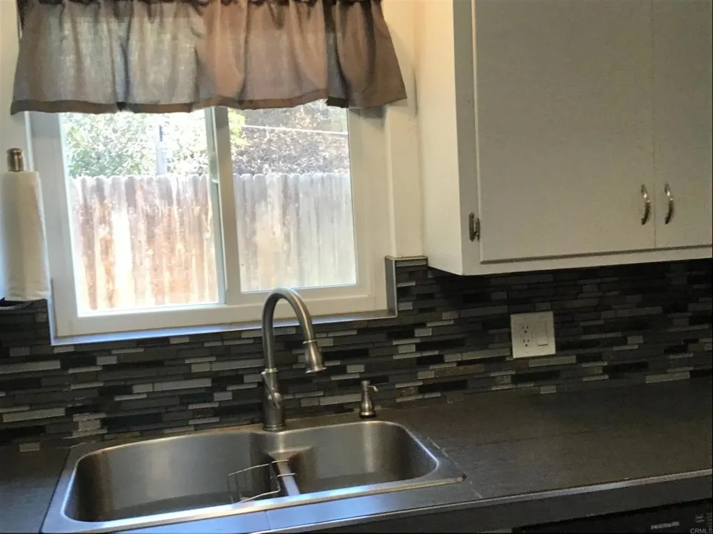 https://cdn.realtyfeed.com/cdn/127/306563739/2372eade172e7c1f19e7f53f4c67b80b.webp