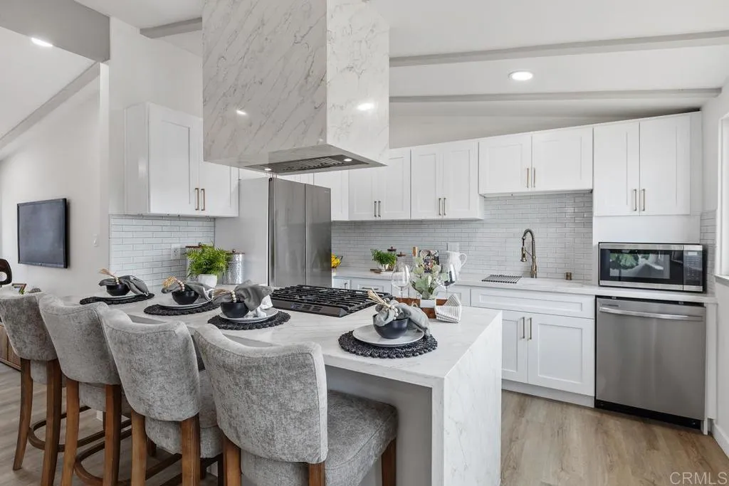 https://cdn.realtyfeed.com/cdn/127/306563762/9a019b1a556fd7dba5d849aeb316c4fe.webp