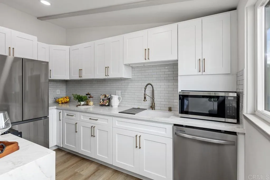 https://cdn.realtyfeed.com/cdn/127/306563762/f980acaf5e18cfd9090c7555342be294.webp