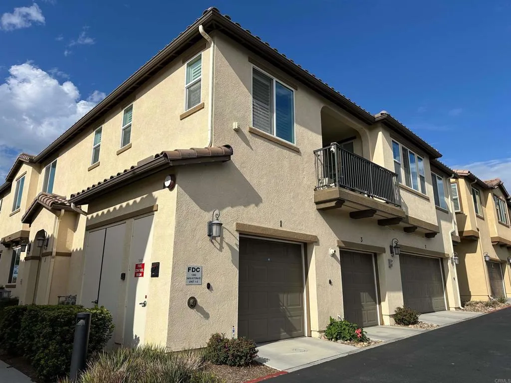 MLS: PTP2507753 Condo For Sale