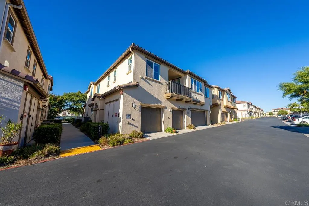 https://cdn.realtyfeed.com/cdn/127/306563795/a898a0d782aa71dc91070bcb3d3d0bab.webp