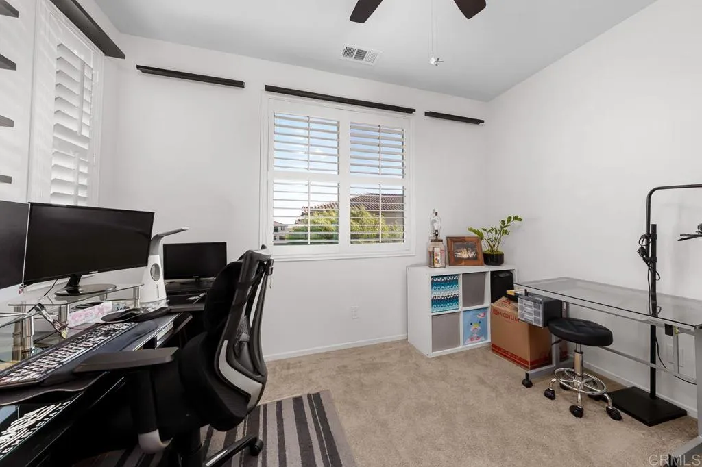 https://cdn.realtyfeed.com/cdn/127/306563795/bd24fe80c213e322cd7e0d77192691c2.webp