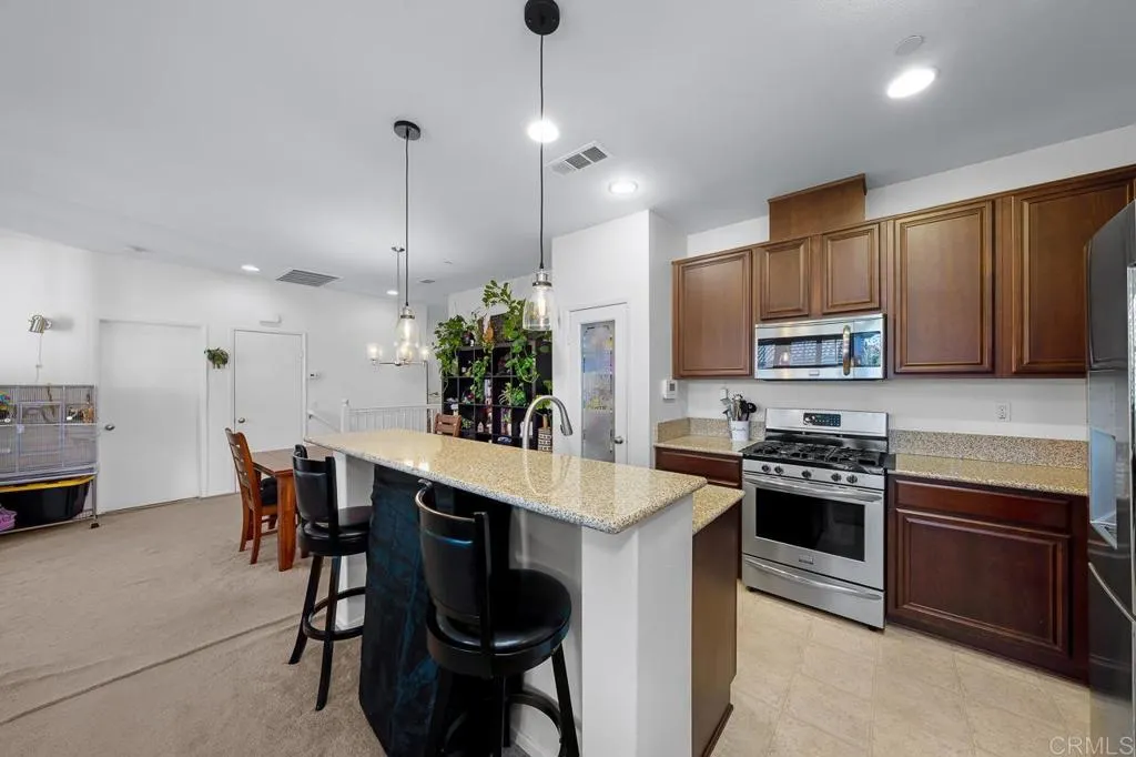 https://cdn.realtyfeed.com/cdn/127/306563795/c165c64a1c28b6f6f0ed739a43675e04.webp