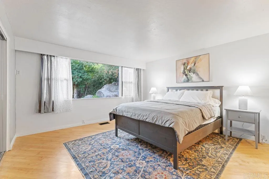 https://cdn.realtyfeed.com/cdn/127/306563798/96100de723a85f7713ea3e6da8c8b0b4.webp