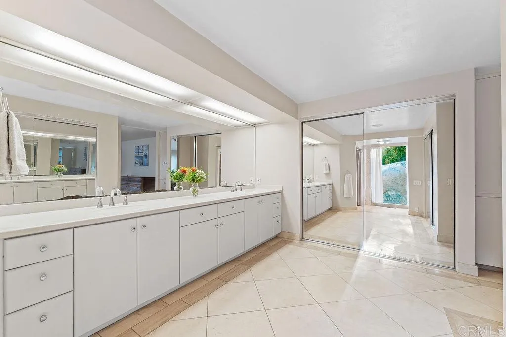https://cdn.realtyfeed.com/cdn/127/306563798/ba63a783f4d4f1874ac8940a717d68c0.webp