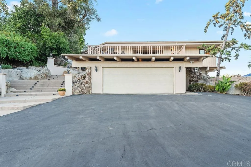 https://cdn.realtyfeed.com/cdn/127/306563798/f1bd7befc83ac431fede309ed040bf6b.webp