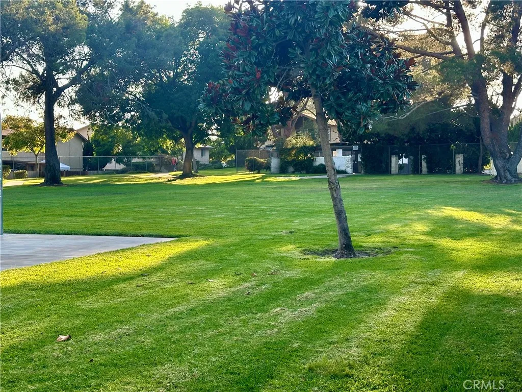 https://cdn.realtyfeed.com/cdn/127/306563811/2a0e44367150b7f74e9cfc4947fc11c5.webp