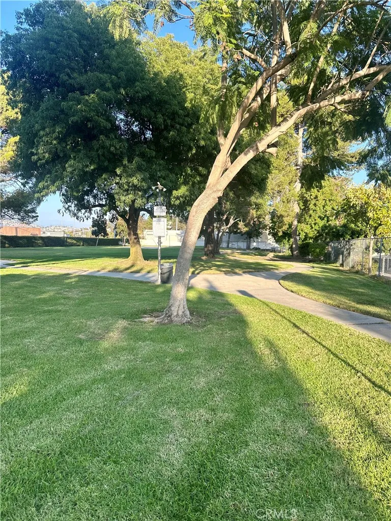 https://cdn.realtyfeed.com/cdn/127/306563811/4e762e62618331f3cb5df9773ce5cf5f.webp
