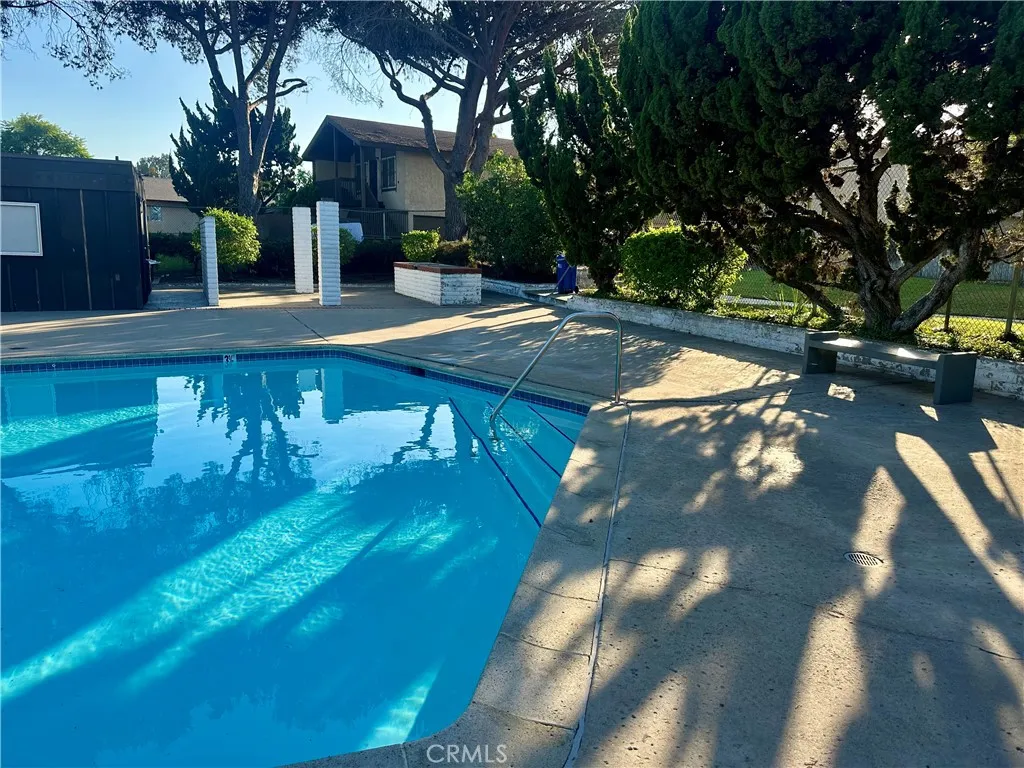 https://cdn.realtyfeed.com/cdn/127/306563811/6ec8b467f33e0e8d591c50eddd9153e4.webp