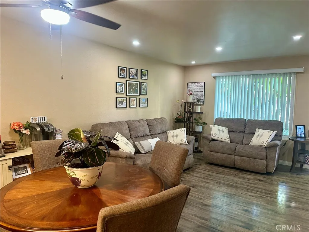 https://cdn.realtyfeed.com/cdn/127/306563811/73712b0aabbd55921a90c1c56e641107.webp