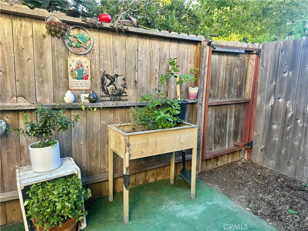 https://cdn.realtyfeed.com/cdn/127/306563811/88c9292fe770066542392caa14acd363.webp