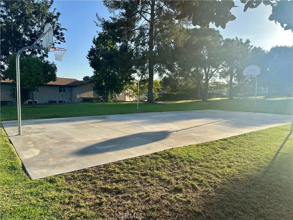 https://cdn.realtyfeed.com/cdn/127/306563811/9619ff663bb4cdbfdae21c5981321519.webp