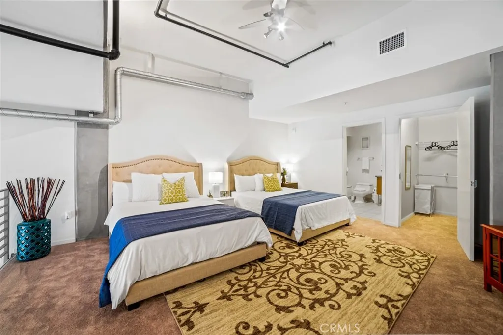 https://cdn.realtyfeed.com/cdn/127/306563821/843e36c2fd0b9e8aa7808ba54c18f513.webp