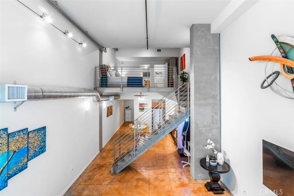 https://cdn.realtyfeed.com/cdn/127/306563821/f8f7314c1433d559482ce4f3e71b2999.webp