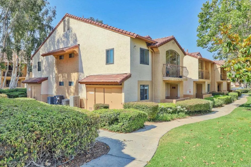 Photo #2: PTP2507759 Listing 