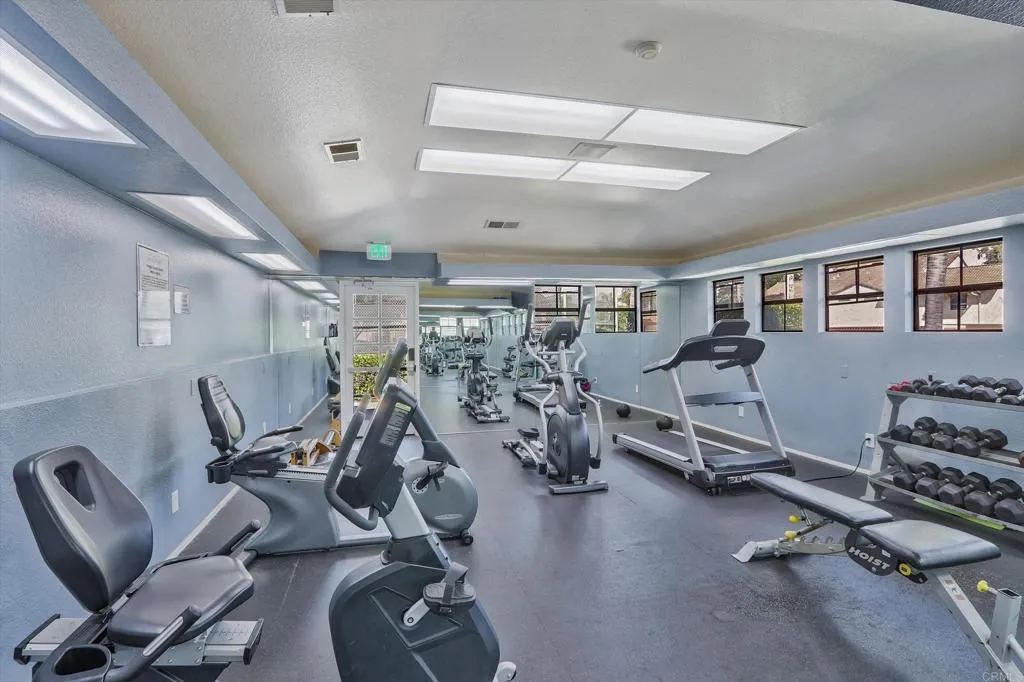 https://cdn.realtyfeed.com/cdn/127/306563843/a6bd7c83a26e3b3a53782537727770fb.webp