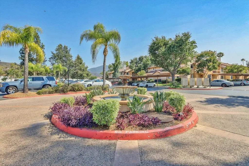 https://cdn.realtyfeed.com/cdn/127/306563843/d1eaf6bcca6af310357bf4ef3d6f4fcb.webp