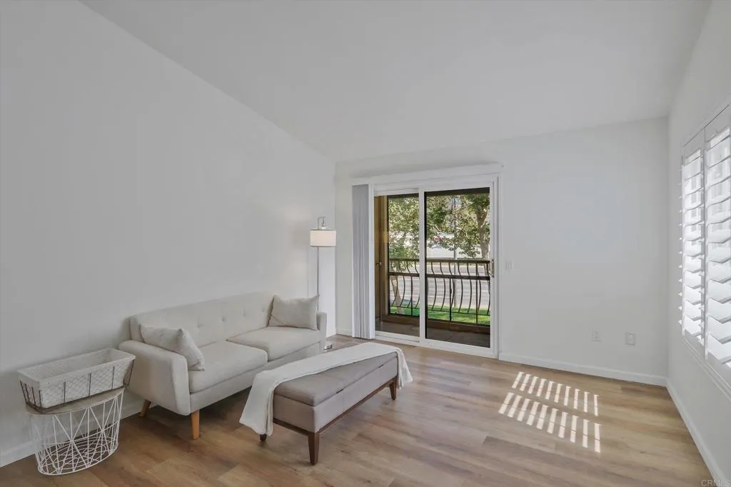 Photo #3: PTP2507759 Listing 