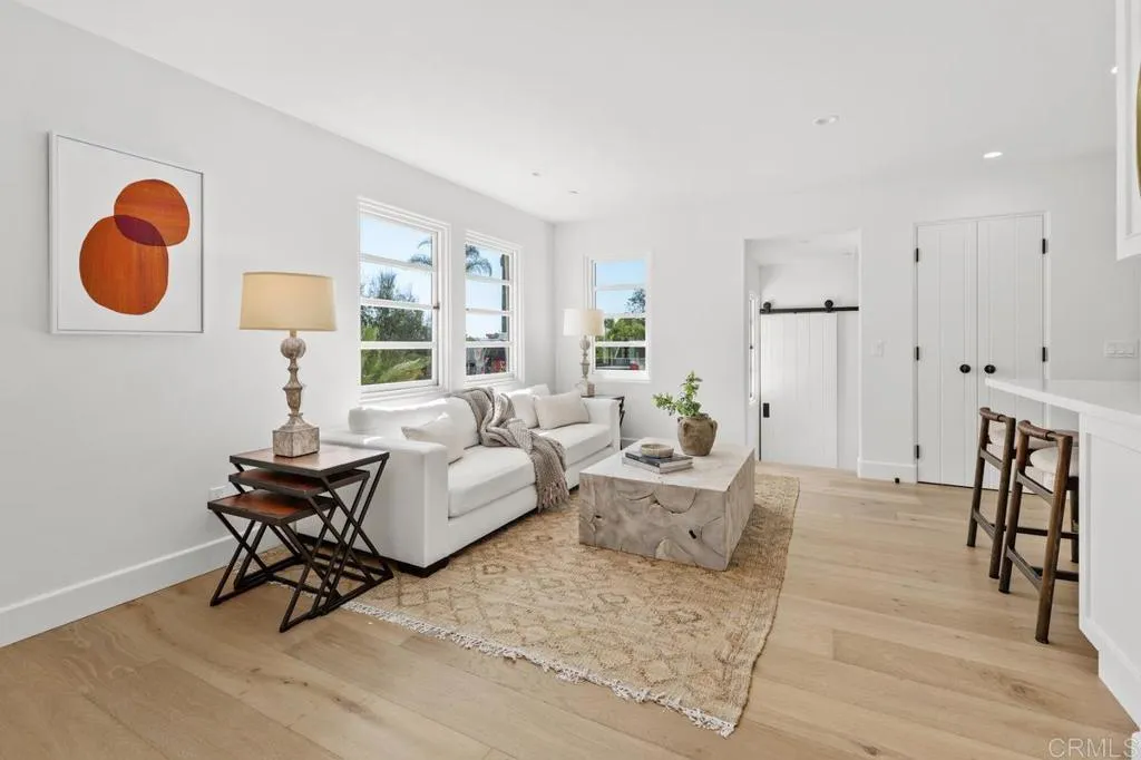 https://cdn.realtyfeed.com/cdn/127/306563885/e2638d0c8101311add1fbe7a1558251e.webp