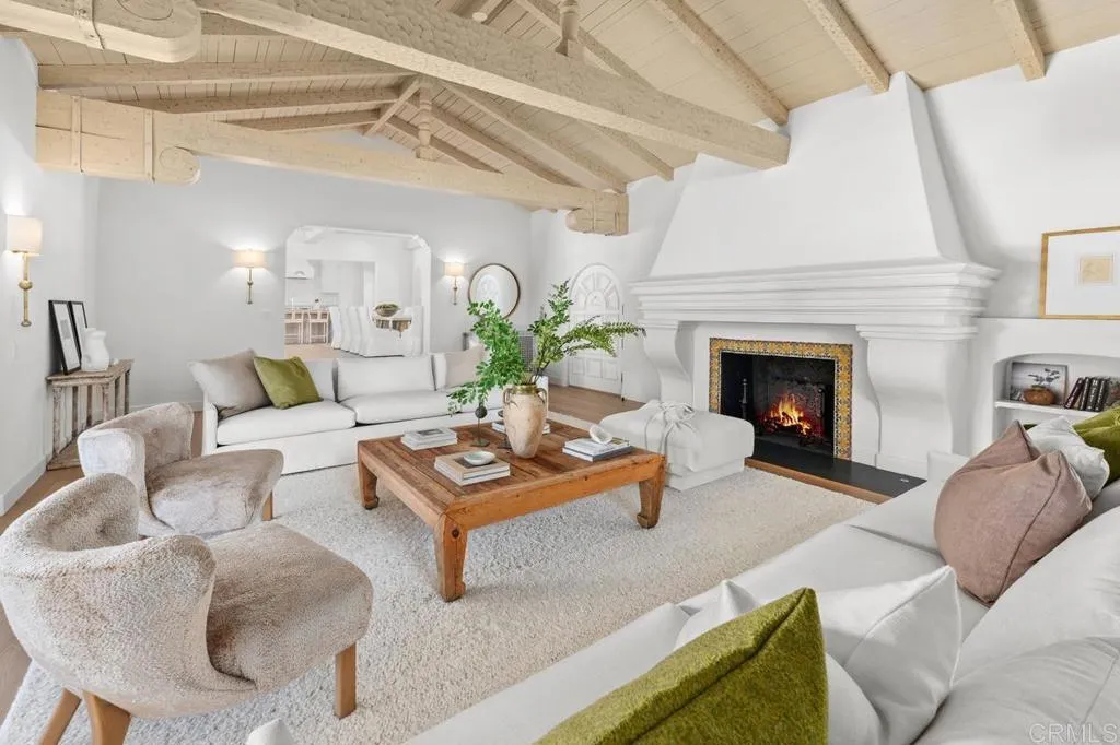 https://cdn.realtyfeed.com/cdn/127/306563885/ff49e628a47a91212c340d432607f588.webp