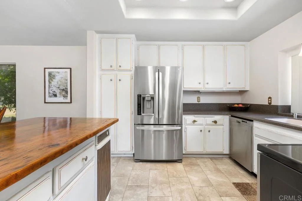 https://cdn.realtyfeed.com/cdn/127/306563887/ba70877d0a4e8ba5850aa68bfcaf2092.webp