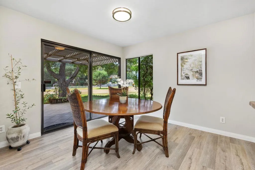 https://cdn.realtyfeed.com/cdn/127/306563887/d814b6a2d1da2533bf5f869e0f75b14c.webp