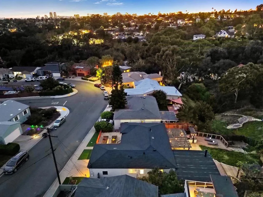 https://cdn.realtyfeed.com/cdn/127/306563890/3dea027973476c435c5ee42f081c95b5.webp