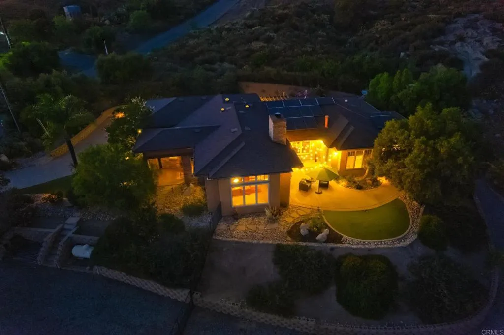 https://cdn.realtyfeed.com/cdn/127/306563942/41668f275d248640b2c28a59d0bc2a41.webp