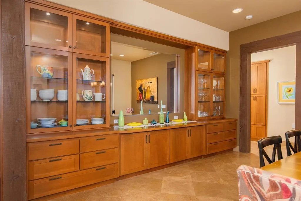 https://cdn.realtyfeed.com/cdn/127/306563942/b84fa359bd876e80a313bc1e7131a14d.webp