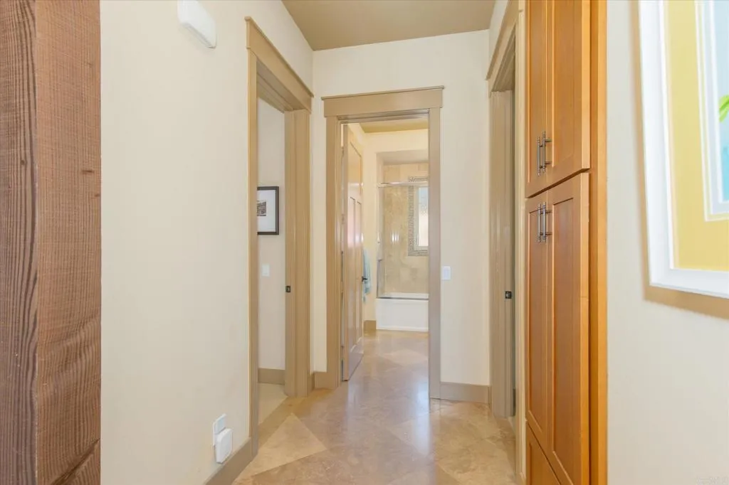 https://cdn.realtyfeed.com/cdn/127/306563942/f68cee66c25f9774d4244bebc945dfc1.webp
