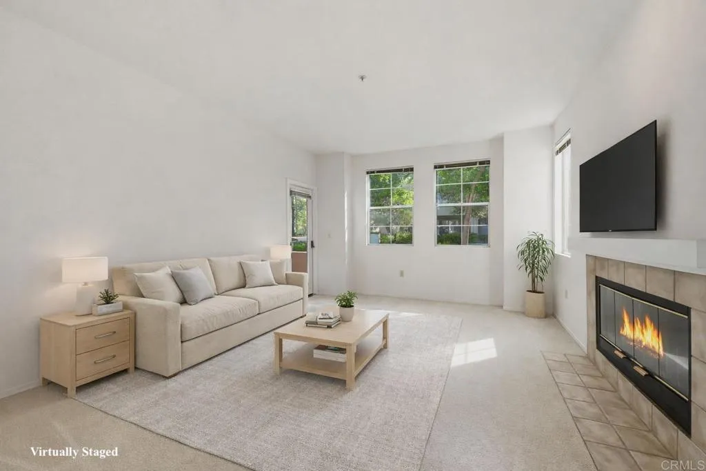 https://cdn.realtyfeed.com/cdn/127/306563944/362741f064b49760a2f989380bdae1f0.webp