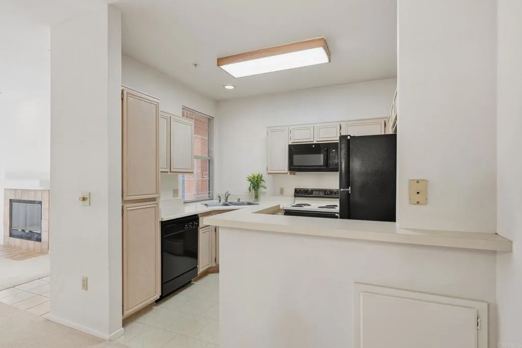 https://cdn.realtyfeed.com/cdn/127/306563944/b5d62f0cf0946b8d029a4040283bcdcf.webp