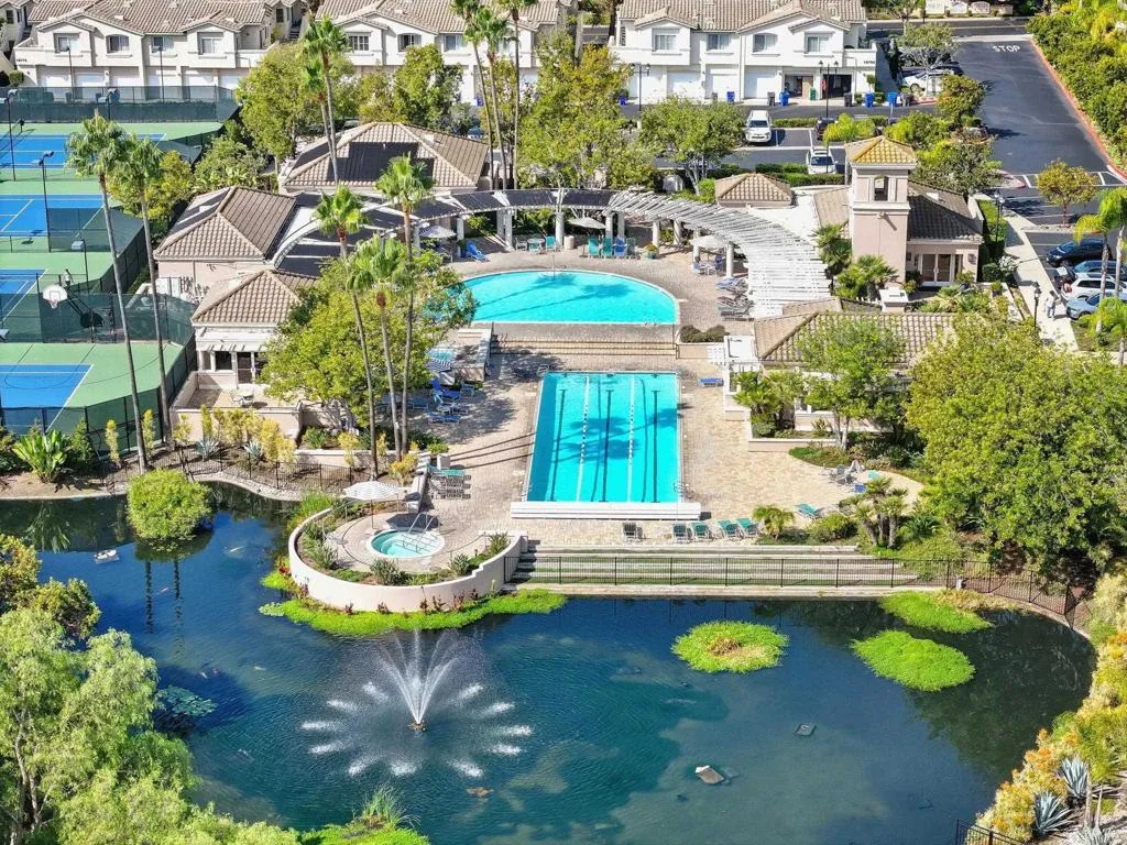 https://cdn.realtyfeed.com/cdn/127/306563944/c4e978fa17ee418677b7a00ff0aac1a6.webp