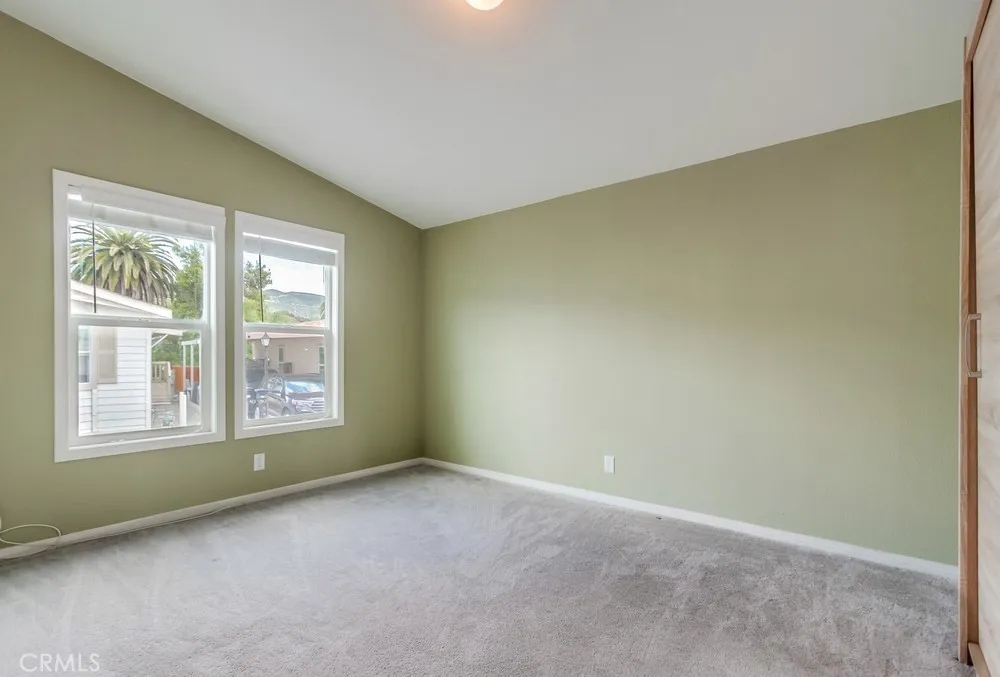 https://cdn.realtyfeed.com/cdn/127/306563985/cdba0b7d755d2953ec561cc4d3e1bac6.webp