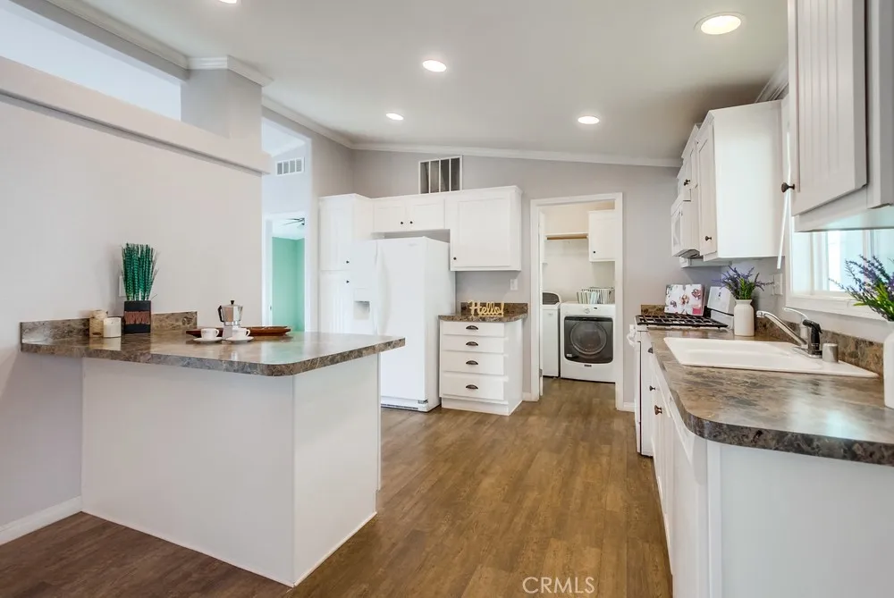 https://cdn.realtyfeed.com/cdn/127/306563985/f226a66034c7ee3c5780cdb2193b3dd9.webp