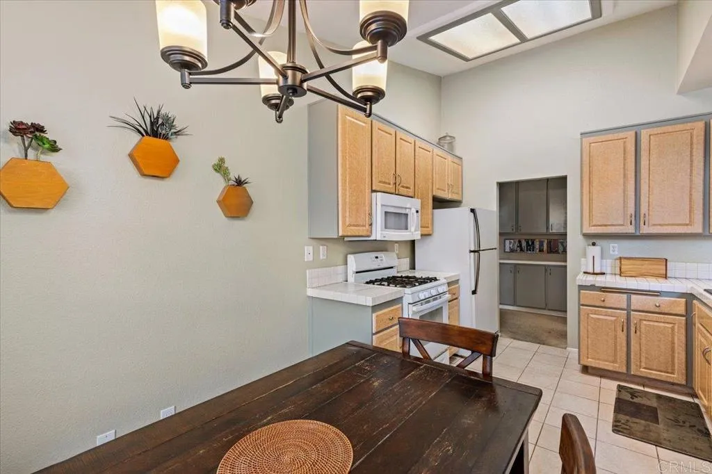 https://cdn.realtyfeed.com/cdn/127/306563997/fe4c31fc6fed6a6f5c593f188193ddcb.webp