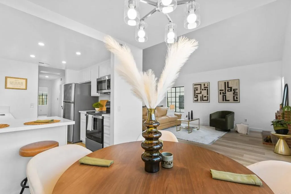 https://cdn.realtyfeed.com/cdn/127/306564044/3c966d71ccb9245cce5c860e82387be3.webp