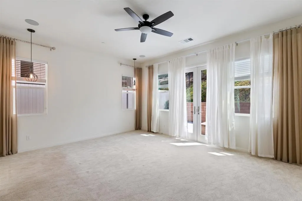 https://cdn.realtyfeed.com/cdn/127/306564084/09441eb1abc11e12919f6826b3c4c61c.webp
