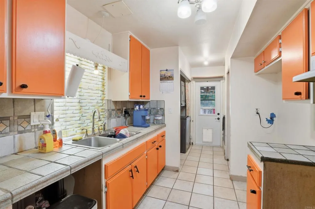 https://cdn.realtyfeed.com/cdn/127/306564156/cdc557625acfb3a17baae54c48a0a4c3.webp