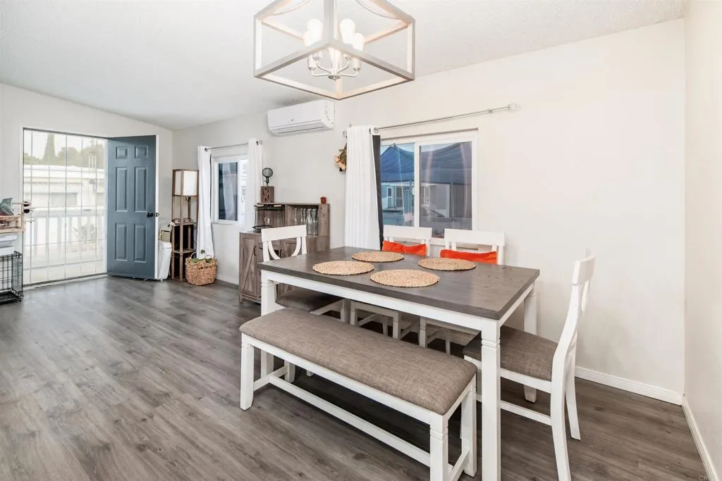https://cdn.realtyfeed.com/cdn/127/306564186/b52d47c5f52d0266c523ac07d792bb19.webp