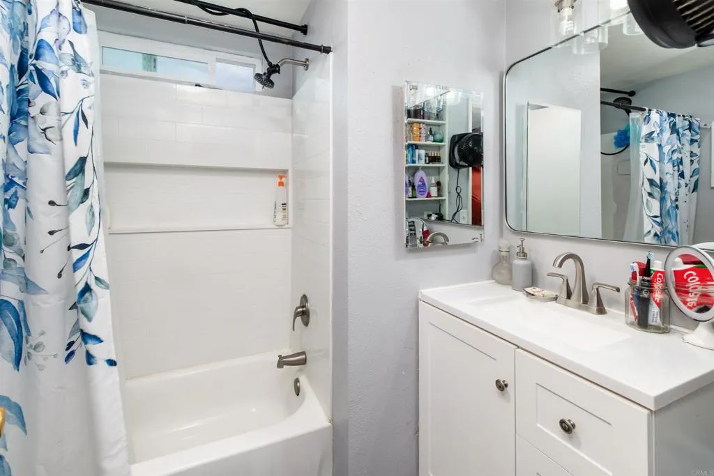 https://cdn.realtyfeed.com/cdn/127/306564186/bcaeaf6b3fc9fb7224c1d3015b6ca343.webp