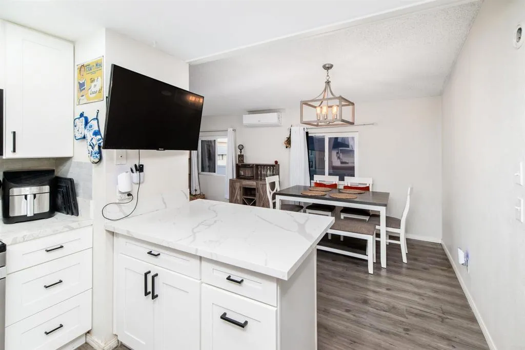 https://cdn.realtyfeed.com/cdn/127/306564186/fae8ea3b91695d13e6fc108f6e0b2197.webp