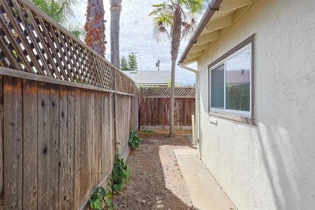 https://cdn.realtyfeed.com/cdn/127/306564202/57f0151fc9353c2d83262bc8952a0d30.webp