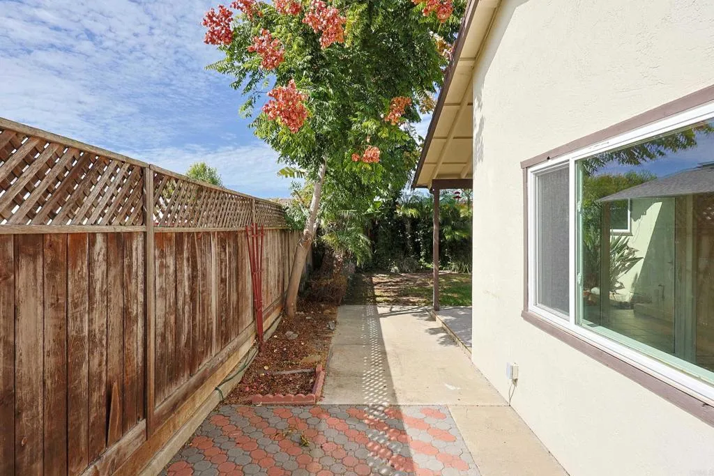 https://cdn.realtyfeed.com/cdn/127/306564202/6087f234c2a1a31efc74ce78ee1bed2b.webp