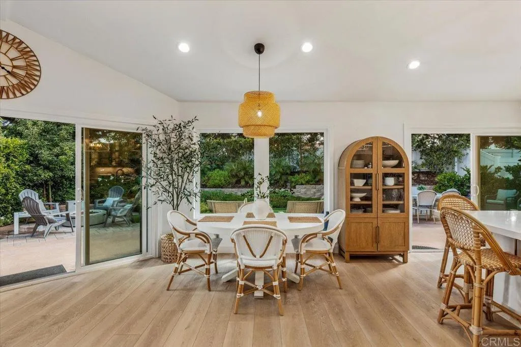 https://cdn.realtyfeed.com/cdn/127/306564205/8cc82ca7f018d47e4a700c96d77595be.webp