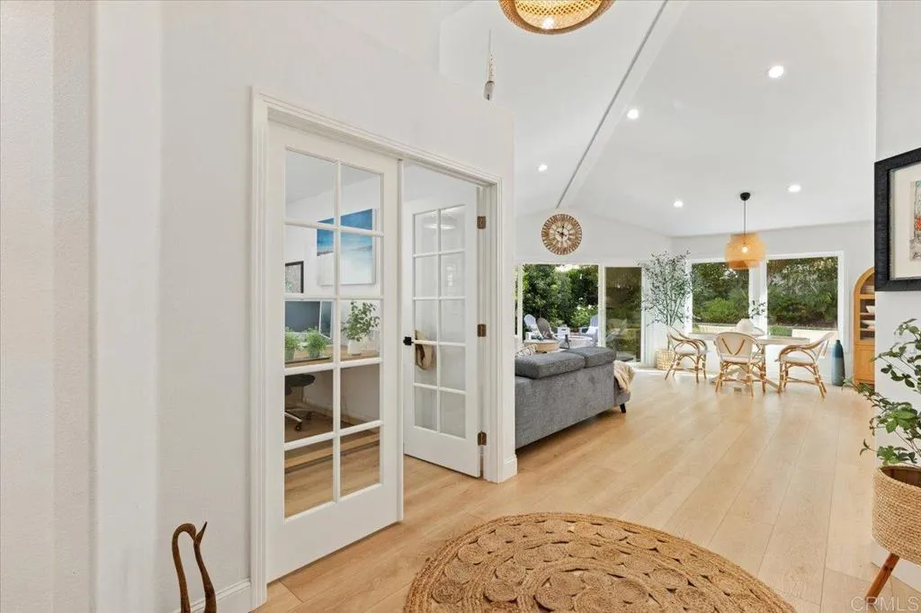 https://cdn.realtyfeed.com/cdn/127/306564205/d7798c61960f0464427a13320dcc7acb.webp