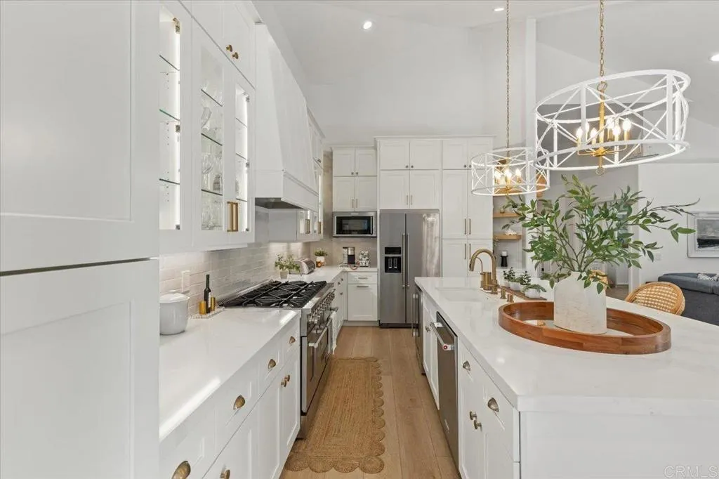 https://cdn.realtyfeed.com/cdn/127/306564205/ed442b18895c8d93f193fe0f41553caa.webp