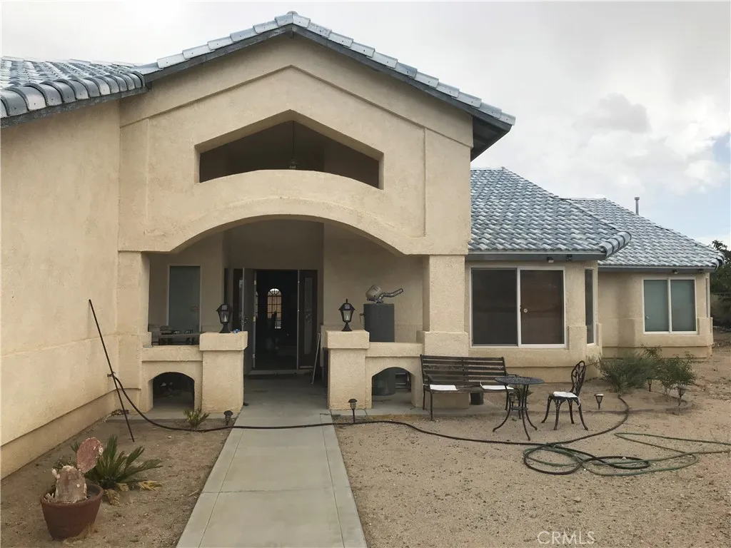 Pinon Hills, CA 92372
