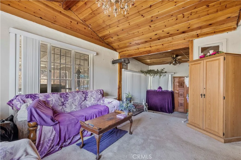 29027 Val Verde Road, Val Verde, CA 91384 - Photo 5 of 39, Val Verde, CA