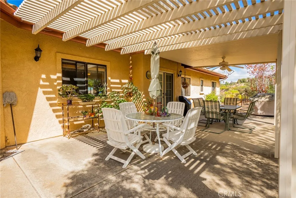https://cdn.realtyfeed.com/cdn/127/306564307/112e92f4f1215e6d03239877dfa6dfca.webp